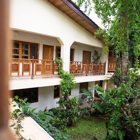 Esther'S Hotel Akra Dış mekan fotoğraf