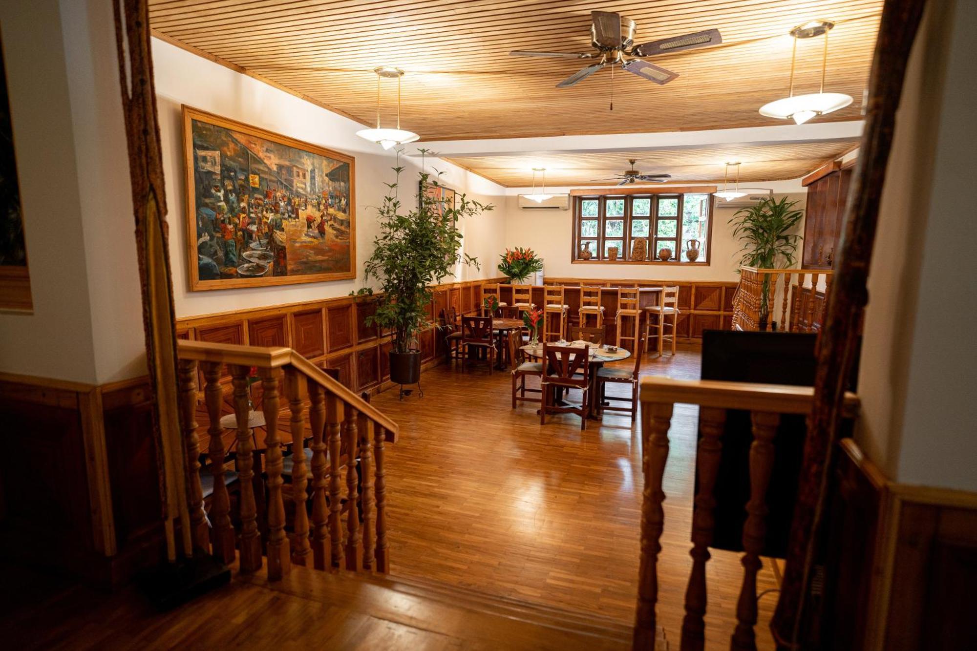 Esther'S Hotel Akra Dış mekan fotoğraf