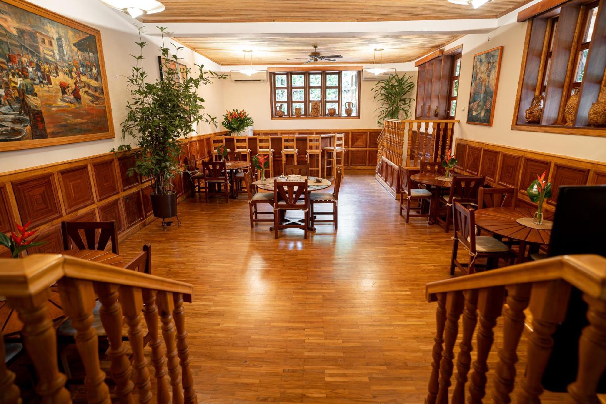 Esther'S Hotel Akra Dış mekan fotoğraf