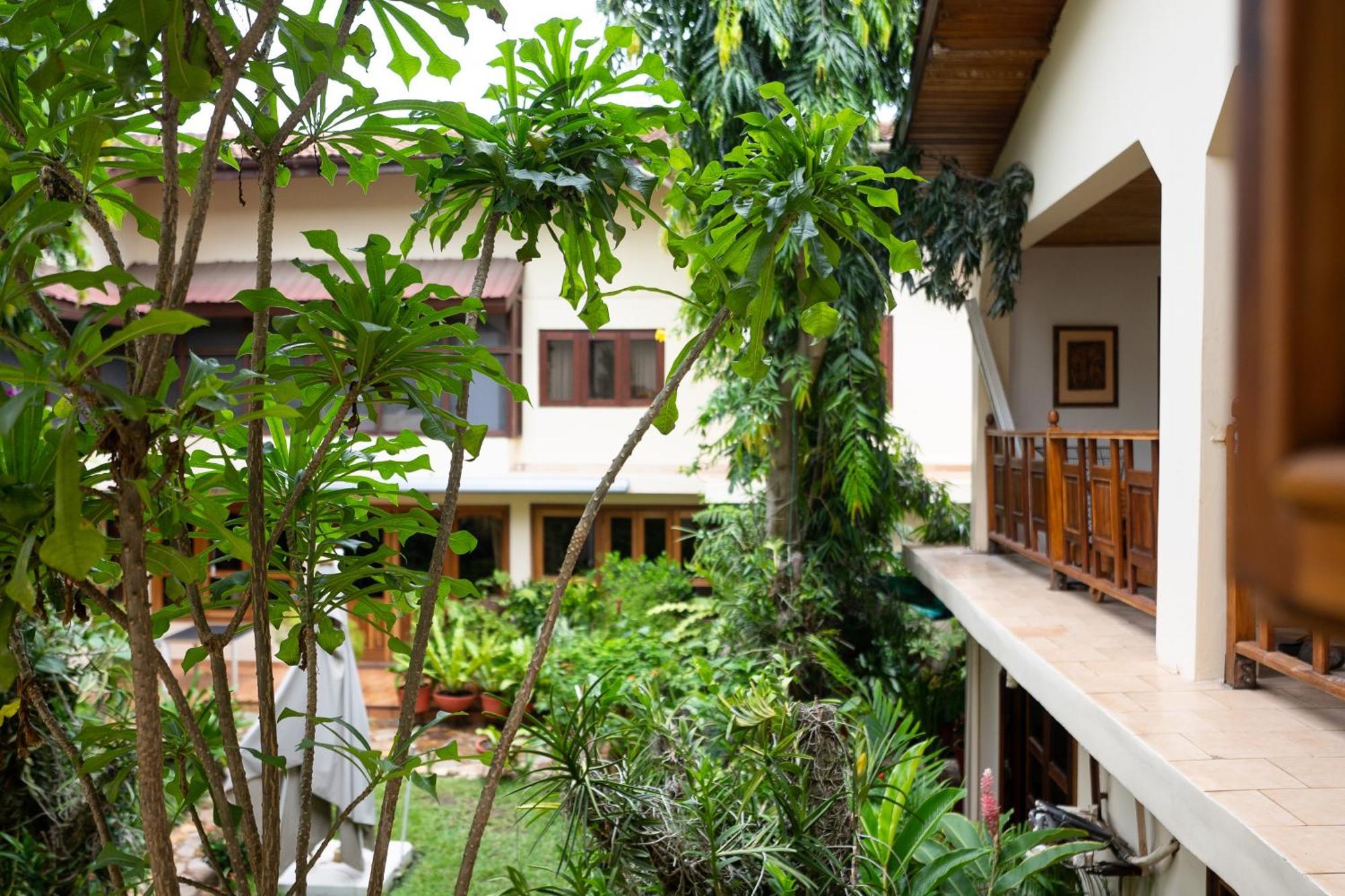 Esther'S Hotel Akra Dış mekan fotoğraf